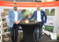 Stein Schouten and Arie Bax with Van der Knaap also have news: from the end of January they will start a trial in their own trial greenhouse with coarse and airy substrate. Growers are welcome to follow and watch everything at the location in Honselersdijk.